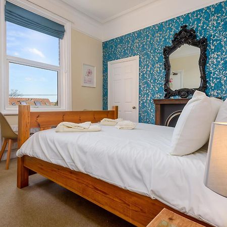 Hillcrest Whitby Bed & Breakfast Dış mekan fotoğraf