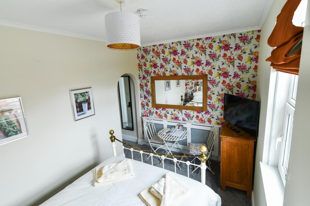 Hillcrest Whitby Bed & Breakfast Dış mekan fotoğraf