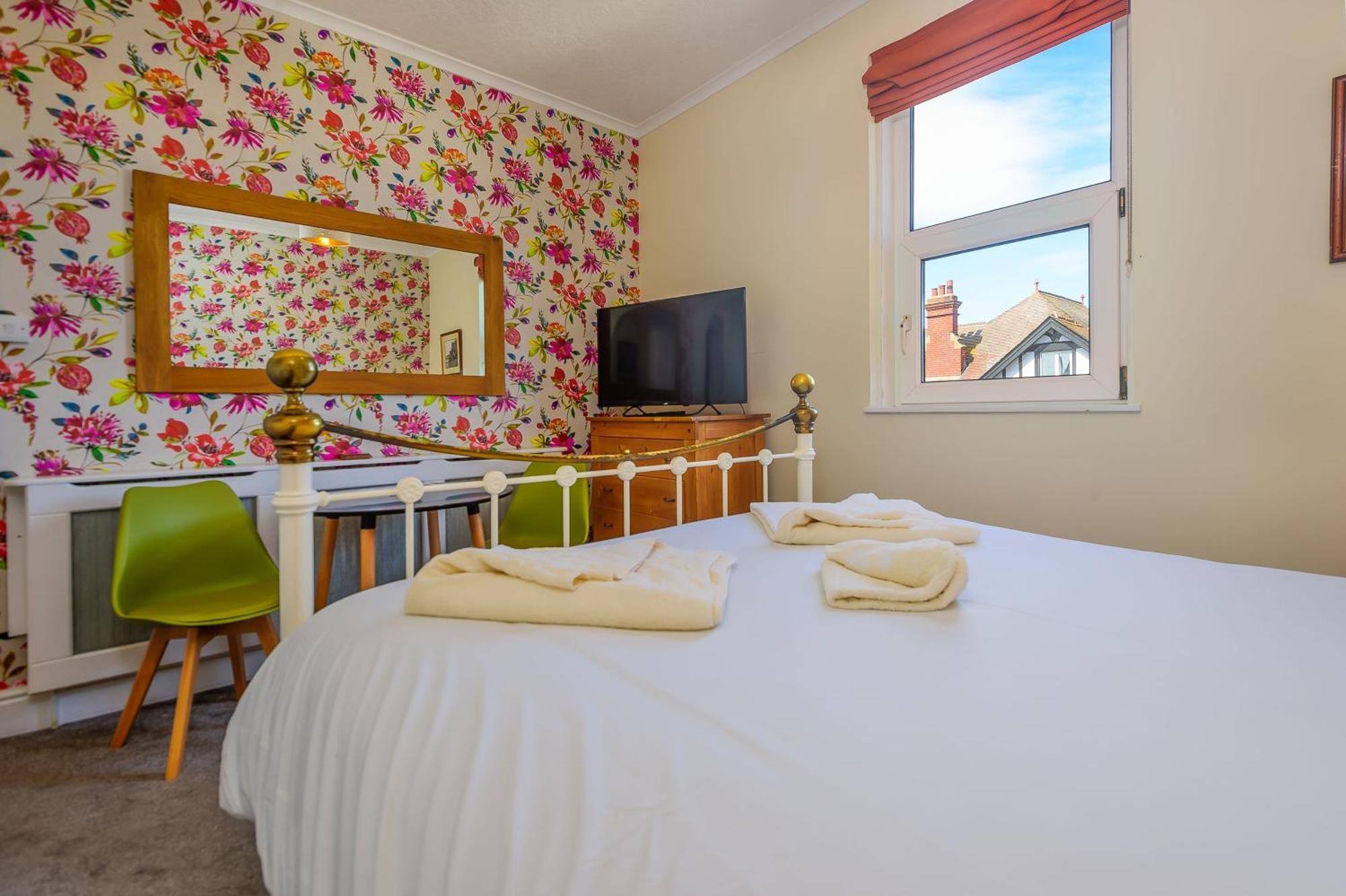 Hillcrest Whitby Bed & Breakfast Dış mekan fotoğraf