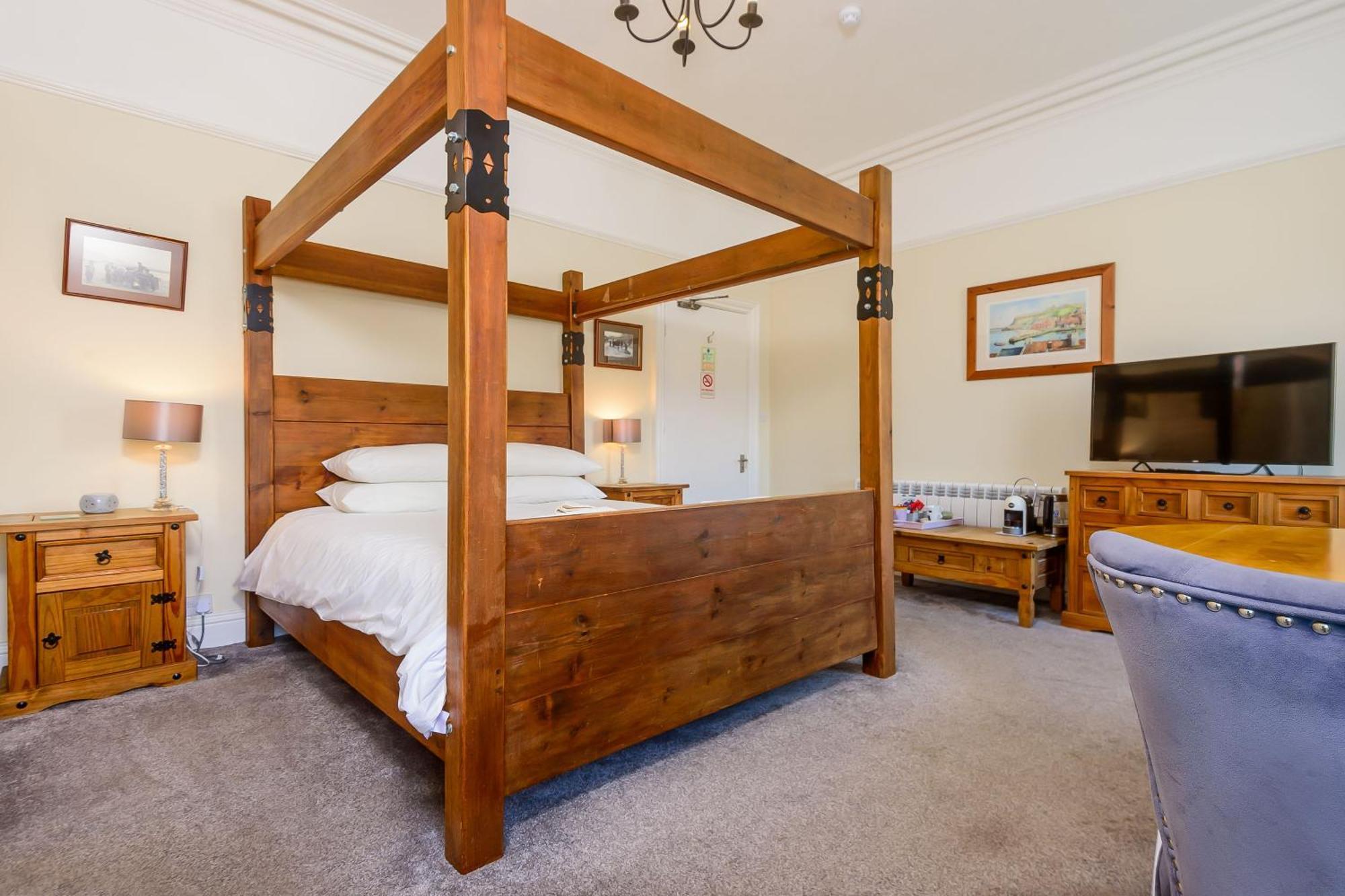 Hillcrest Whitby Bed & Breakfast Dış mekan fotoğraf