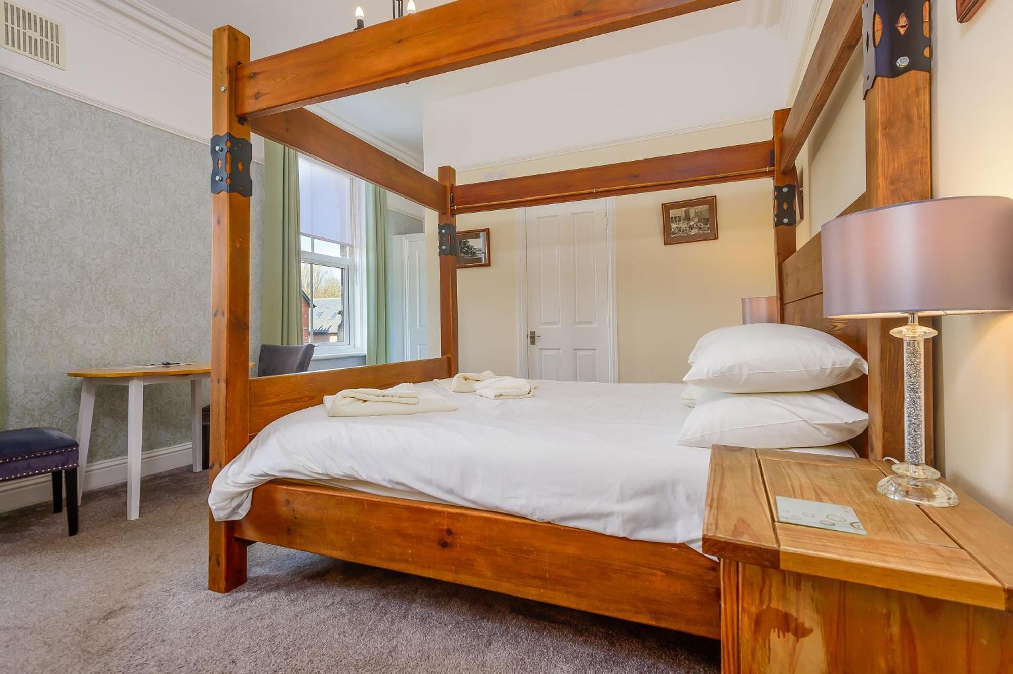 Hillcrest Whitby Bed & Breakfast Dış mekan fotoğraf